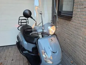 zgan sym fiddle ii injectie 2023 – zuinig & betrouwbaar! — scooters | sym — marktplaats