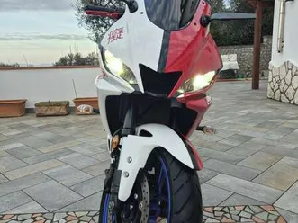 yamaha yzf-r3 blu/azzurro