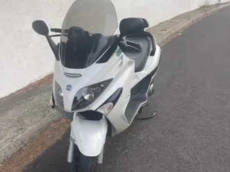 piaggio xevo 125
