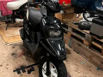 ② mbk booster 50 cc classe b noir (échange)