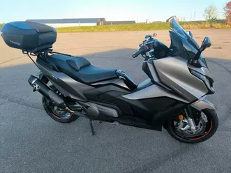 ② kymco ak 550 prémium