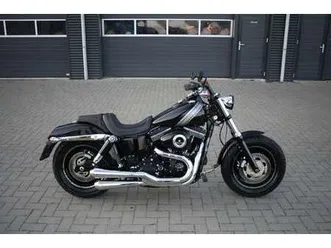 harley-davidson dyna fat bob zwart