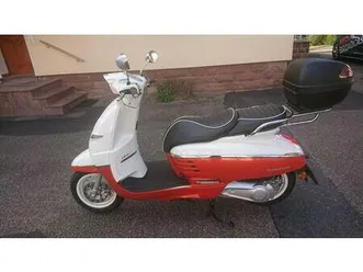 peugeot django 125, 11 ps, abs, topcase 500