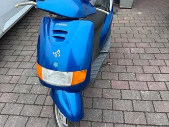 piaggio sfera 125 roller blau