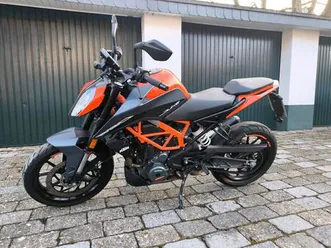 ktm duke 390 (baujahr 2023) – gepflegt, wenig kilometer
