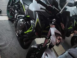 kawasaki z650 supernaked petrol manual euro 4 (68 ps) 649 cc