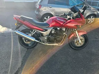 kawasaki zr7 s