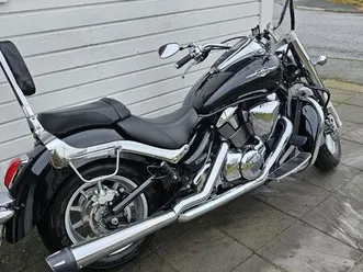 suzuki vlr1800 intruder