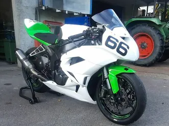 kawasaki zx6r rennmotorrad
