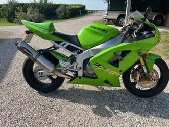 kawasaki zx6r 636
