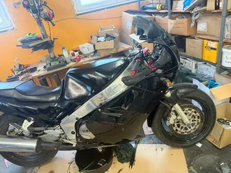 yamaha fzr 1000 genesis