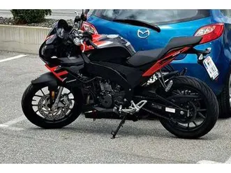 aprilia tuono 125