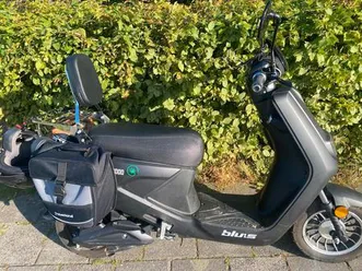 blu:s stalker xt 2000 elektroller nimmt kein gas .