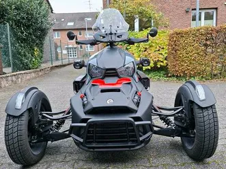 trike can am