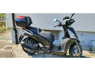 kymco 125 cc 2019jg canton bâle-ville -