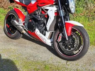 superbe mv agusta brutale 1090rr