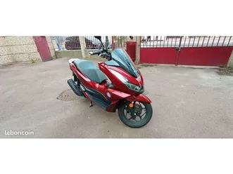scooter honda pcx 2022 rouge