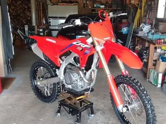 450 crf la moto n'a que 2 heures