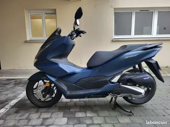 scooter 125 pcx 2024 - état impeccable