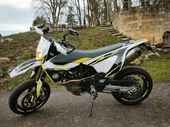 husqvarna 701 supermoto