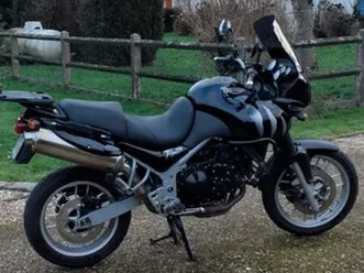 triumph tiger 955i