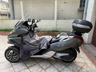 scooter peugeot métropolis