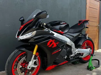 aprilia 1100 rsv4