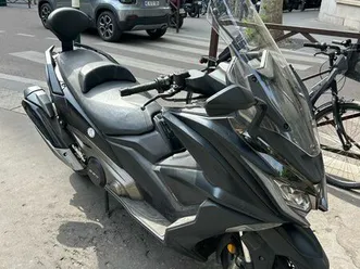 vends kymco ak 550