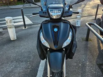 scooter piaggio medley 125 neuf