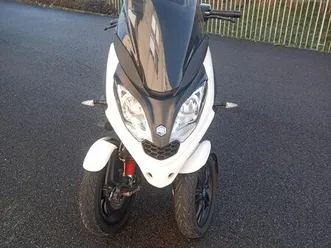 piaggio mp3 300 hpe sport