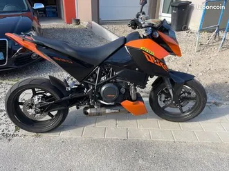 belle ktm 690 seulement 8000km