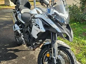 benelli trk 502 x – blanche