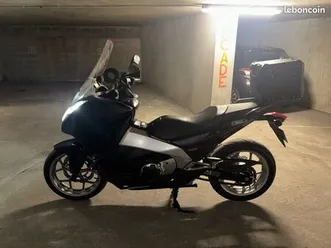 honda intégra 700 (nc700d)