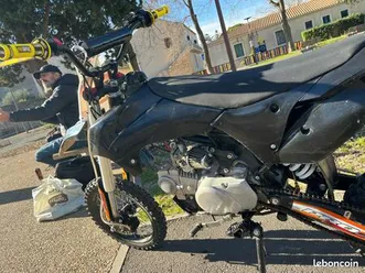 moto cross dirt bike