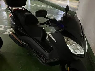 scooter peugeot satelis « black édition »