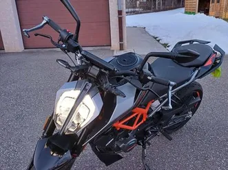 vends moto 125 ktm duke