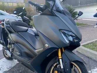 tmax 560 1ère main révision à jours chez yamaha ♠️