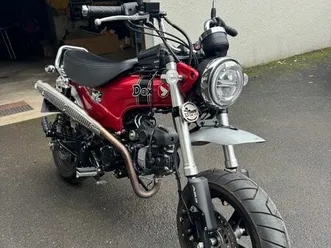 honda dax st 125 rouge