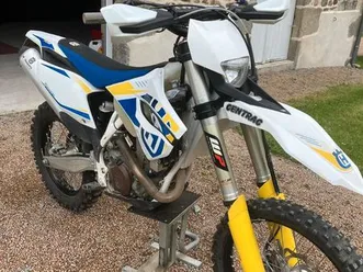 moto husqvarna 250