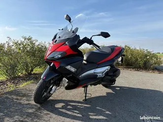 aprilia sr 125 max ie