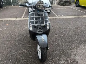 vespa primavera touring