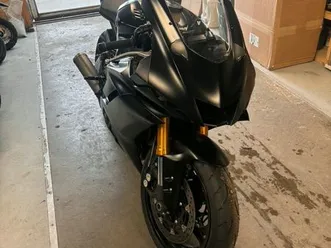 yamaha r6 race piste