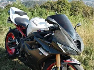 triumph daytona 675r