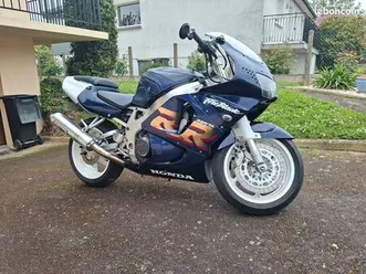 honda cbr 900