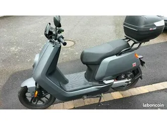 scooter 125 électrique niu nqi gts