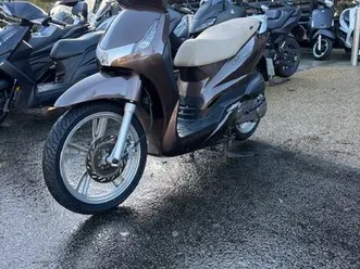 peugeot tweet 125 2011