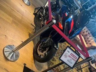 vend ou échange contre m1000rr ou panigale v4s