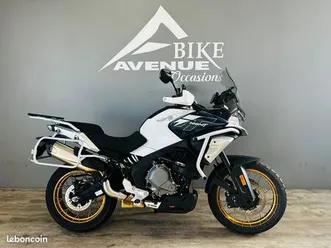 cf moto 700 mt faible kilométrage | moto possibilité a2 | moto garantie 09/2027