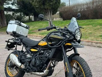 royal enfield himalayan 450 équipée