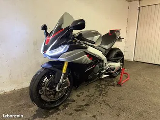 aprilia rsv4 1100
